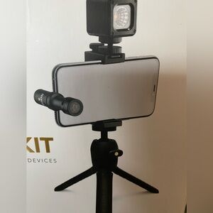 Rode Vlogger Kit iOS Edition Filmmaking Kit - New Open Box